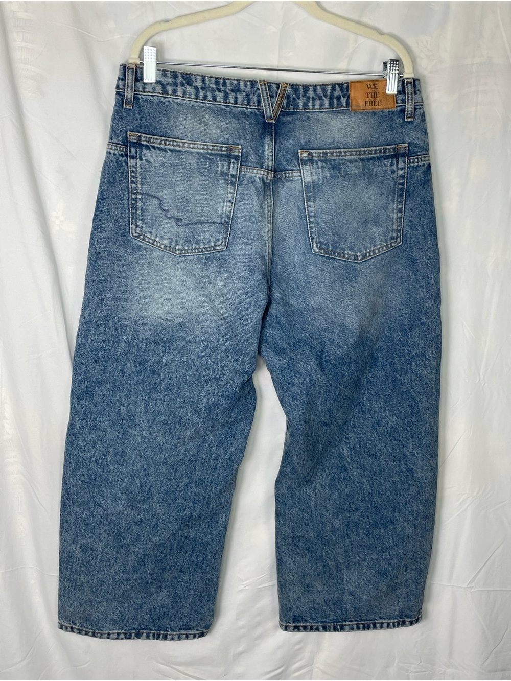 We The Free Light Blue Barrel Jeans - Picture 3 of 6